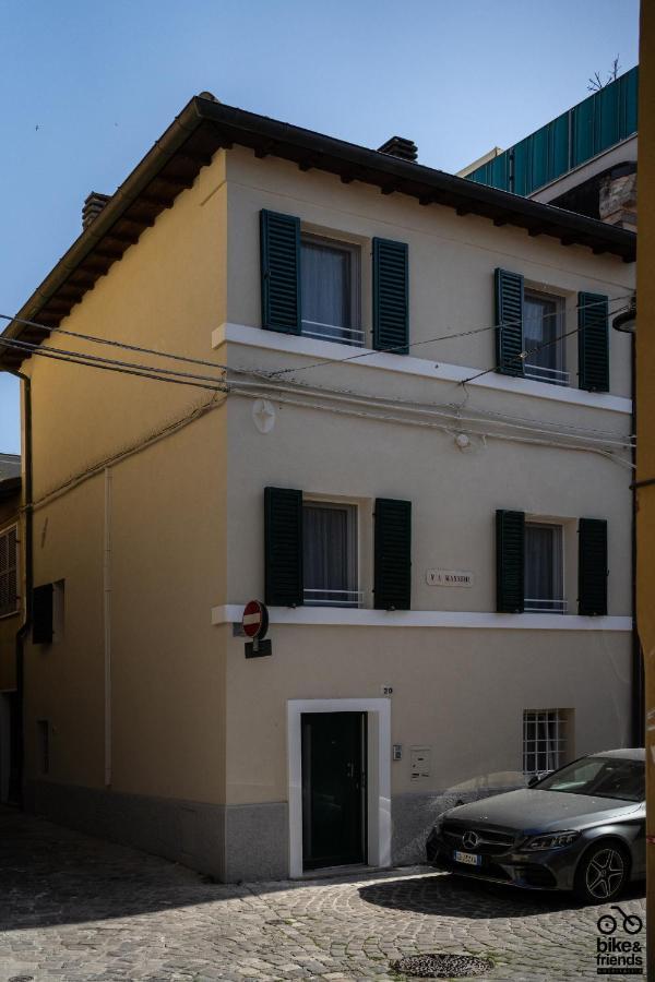 Monolocale Le Rondini Centralissimo Pesaro Bagian luar foto
